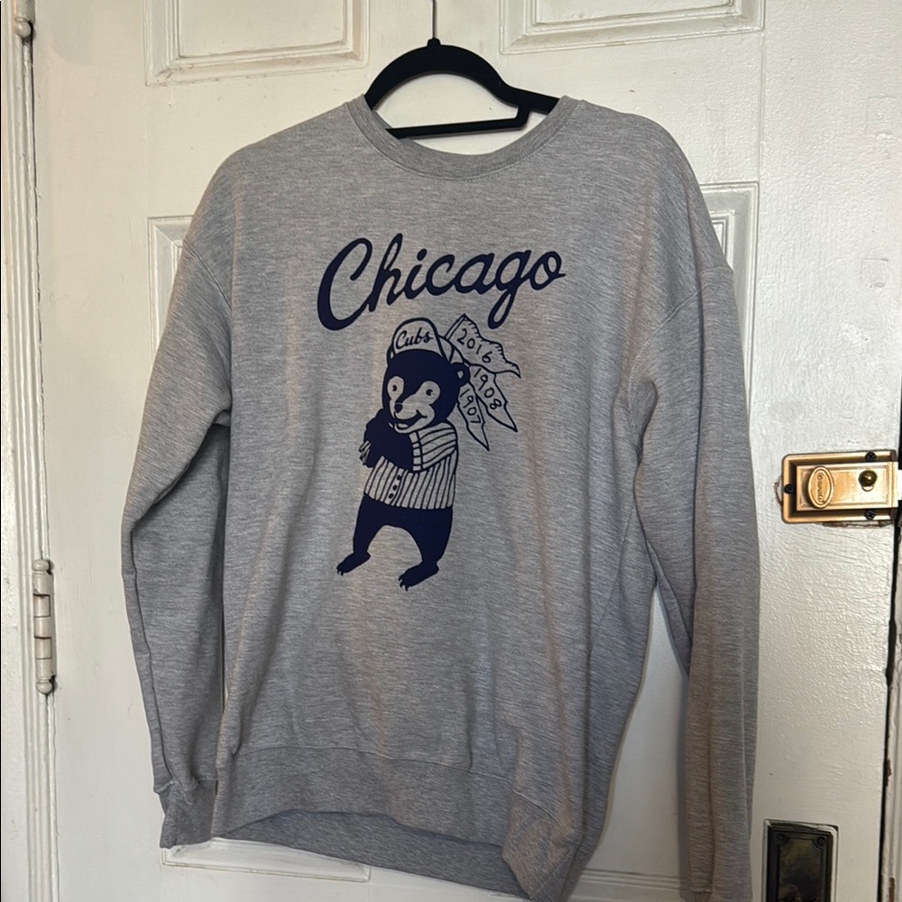 Gray Chicago Cubs Sweater